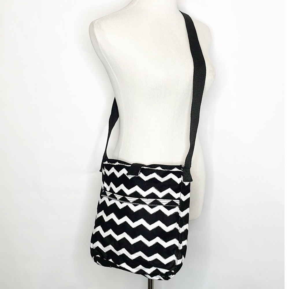 Thirty-One Retro Metro Crossbody